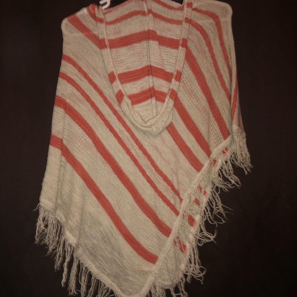 Poncho - Picture 2 of 2